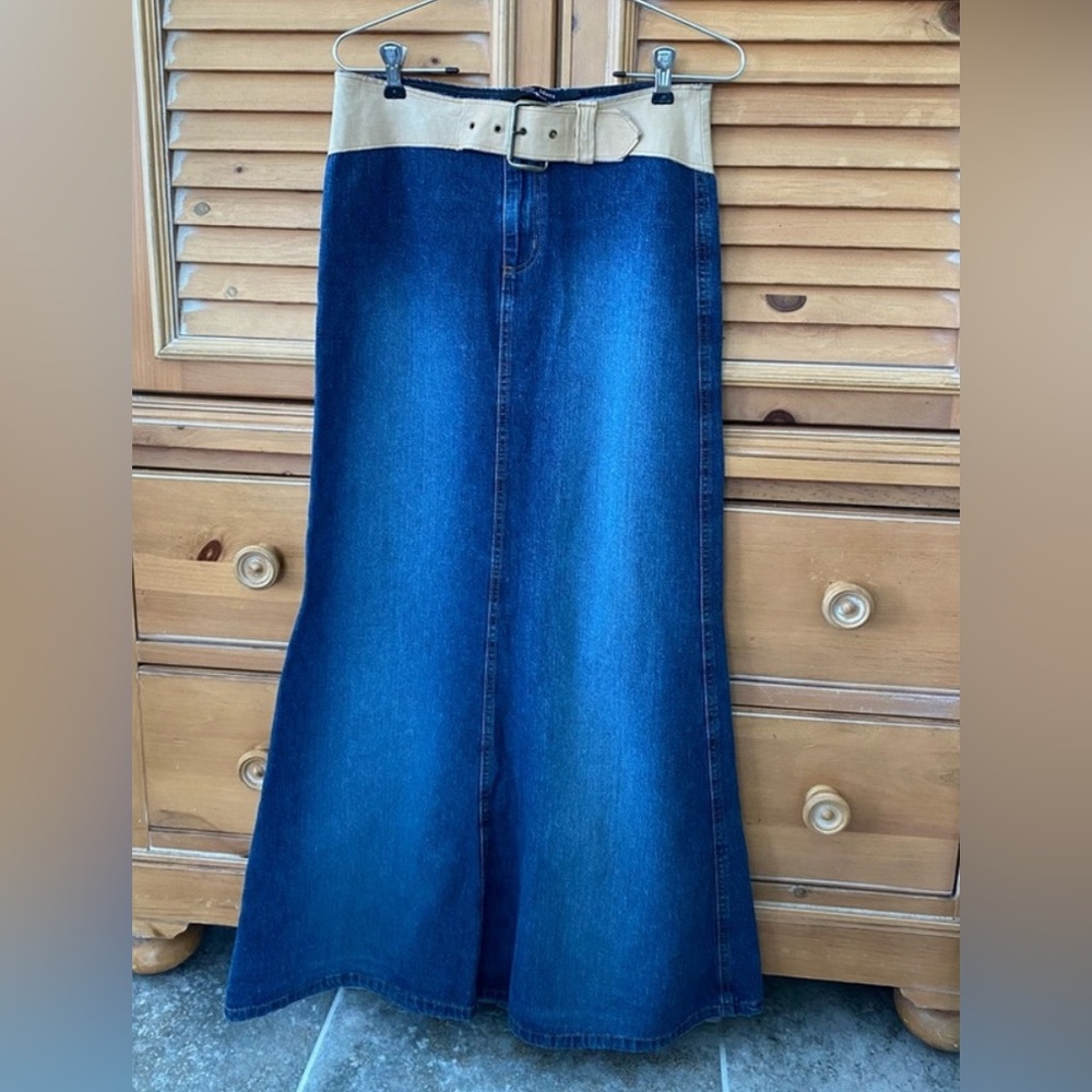 billy blues vintage denim skirt, leather buckled waist, fits like 8!!